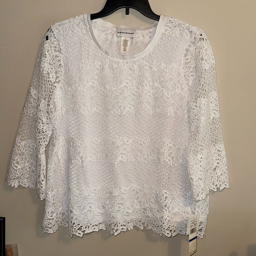 Alfred Dunner White Floral Lace Blouse